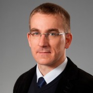 Dr Andras RACZ