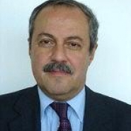 Dr Peter Balás