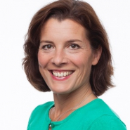 Ms Karin Enström