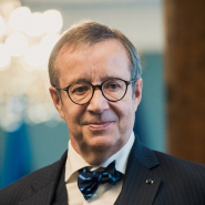 Hon. Mr Toomas Hendrik Ilves