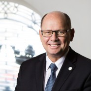 Mr Urban Ahlin