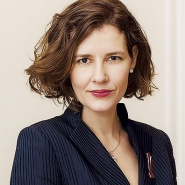 Ms Dana Reizniece-Ozola