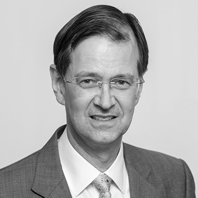 Ian-Bond