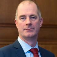 Dr. Christian Mölling
